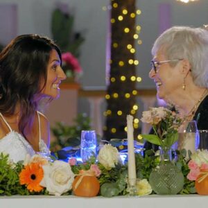 Mariés au premier regard : Tracy s’isole avec sa mamie pendant le repas de mariage, la conversation dévoilée
